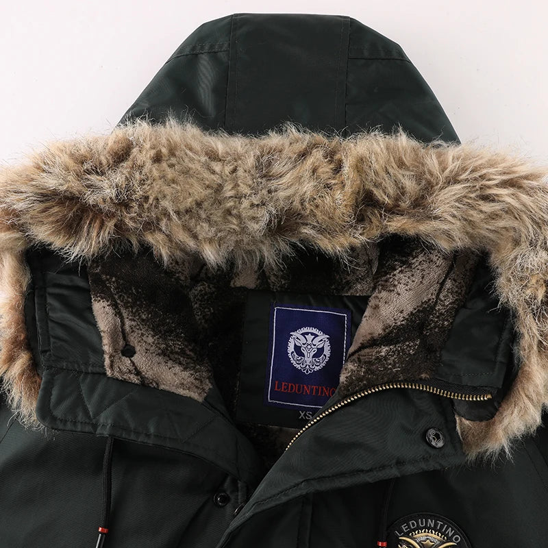 Manteau Hiver - City-Tech - Style épuré, poches fonctionnelles et fermetures éclair au manches