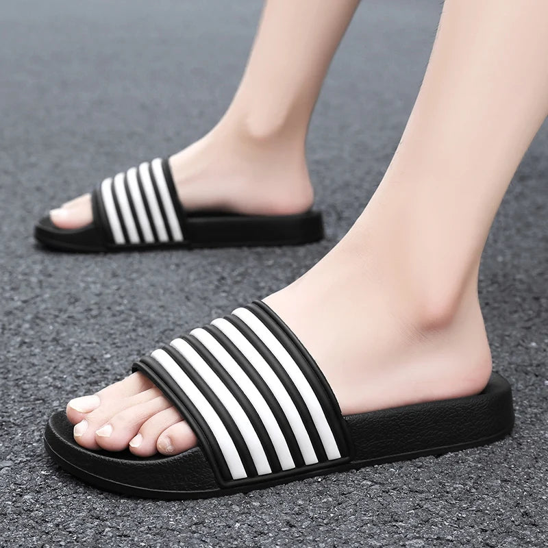 Sandales Rayées pour Couple - Antidérapantes, Légères et Confortable