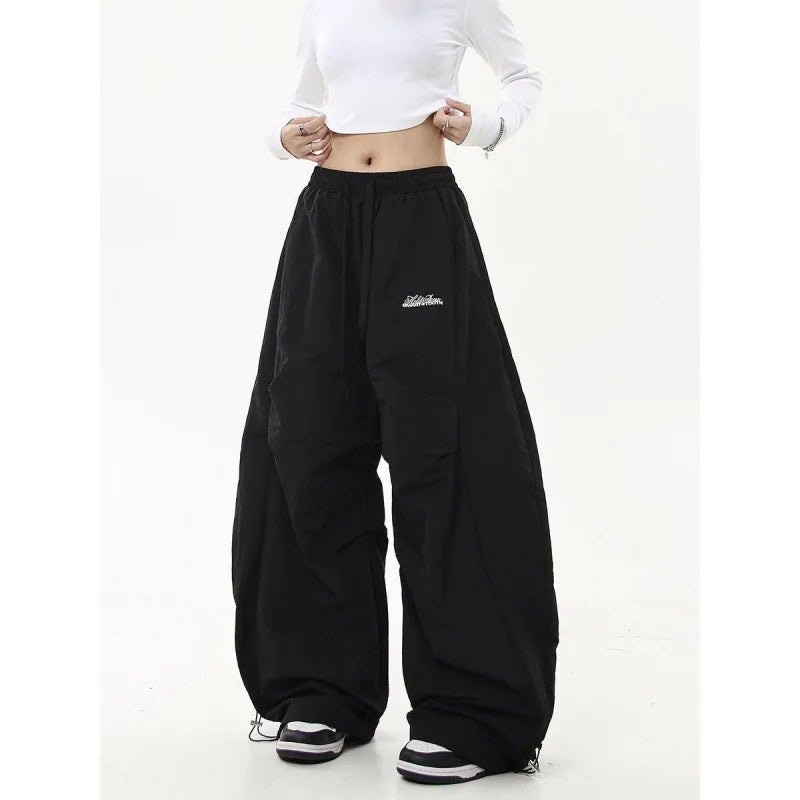Pentalon Banana Rétro - Coupe Large et Style Parachutiste